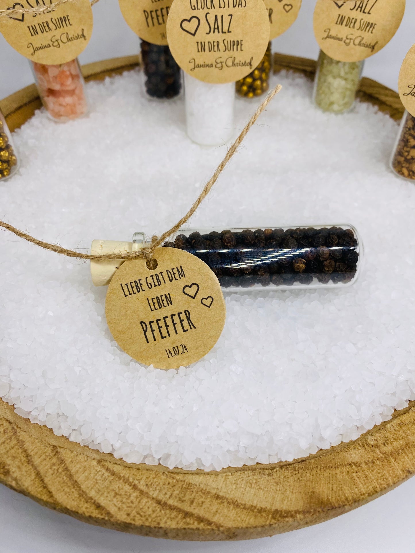 Delikate Erinnerungen: Exquisite Gastgeschenke mit Liebe zum Detail