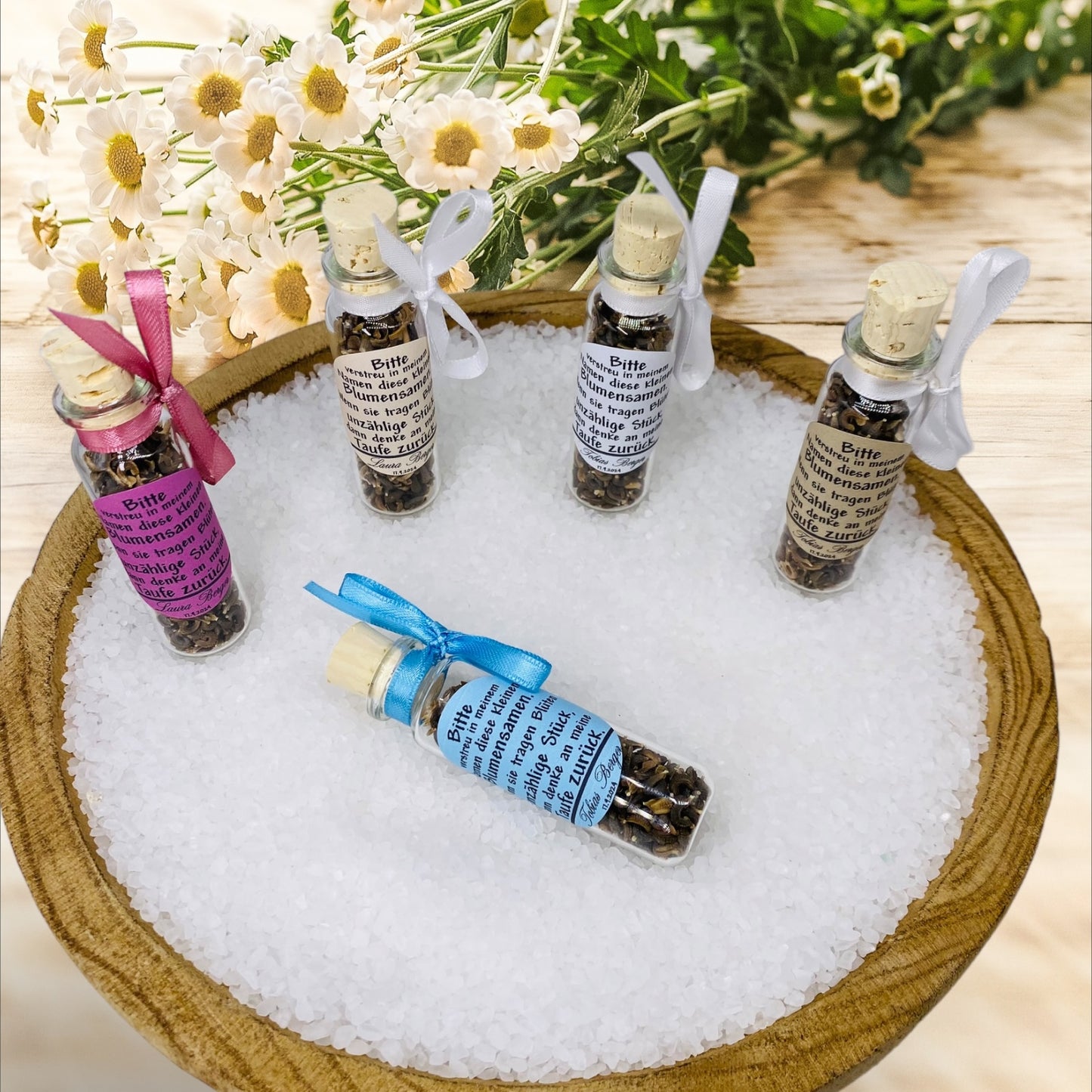 Blooming memories: Personalized guest gift with flower seeds in a stylish ship's glass and saying, baptism, communion, confirmation