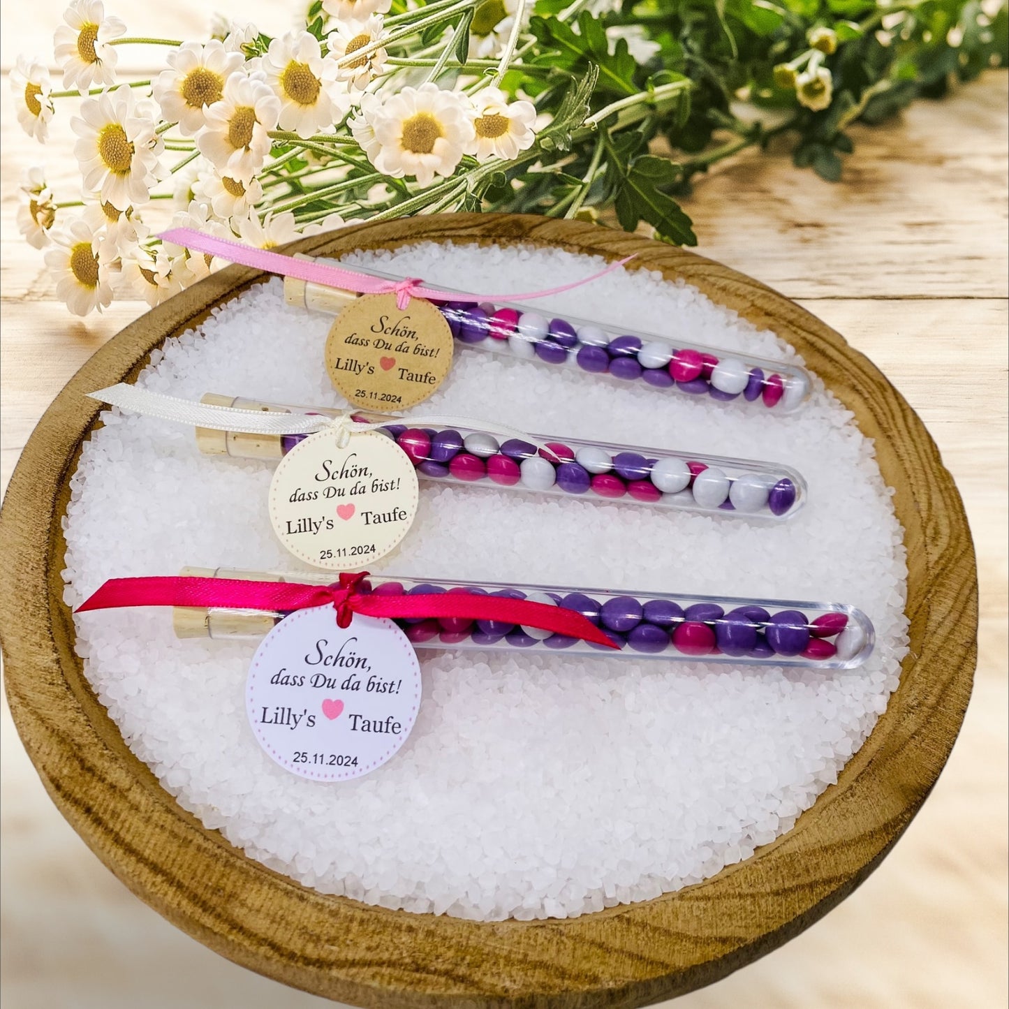 Delicate love in every detail: Personalized guest gift in a test tube for unforgettable christening moments